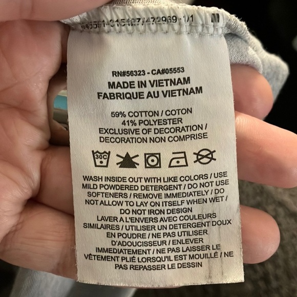 🎉4 for $20 Nike Dri-FIT Graphic Training Top, Medium - Picture 6 of 6